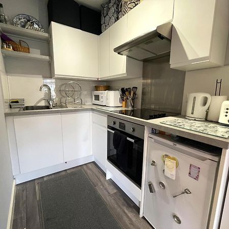 בריסטול Snug Studio Apartment In Central Location מראה חיצוני תמונה