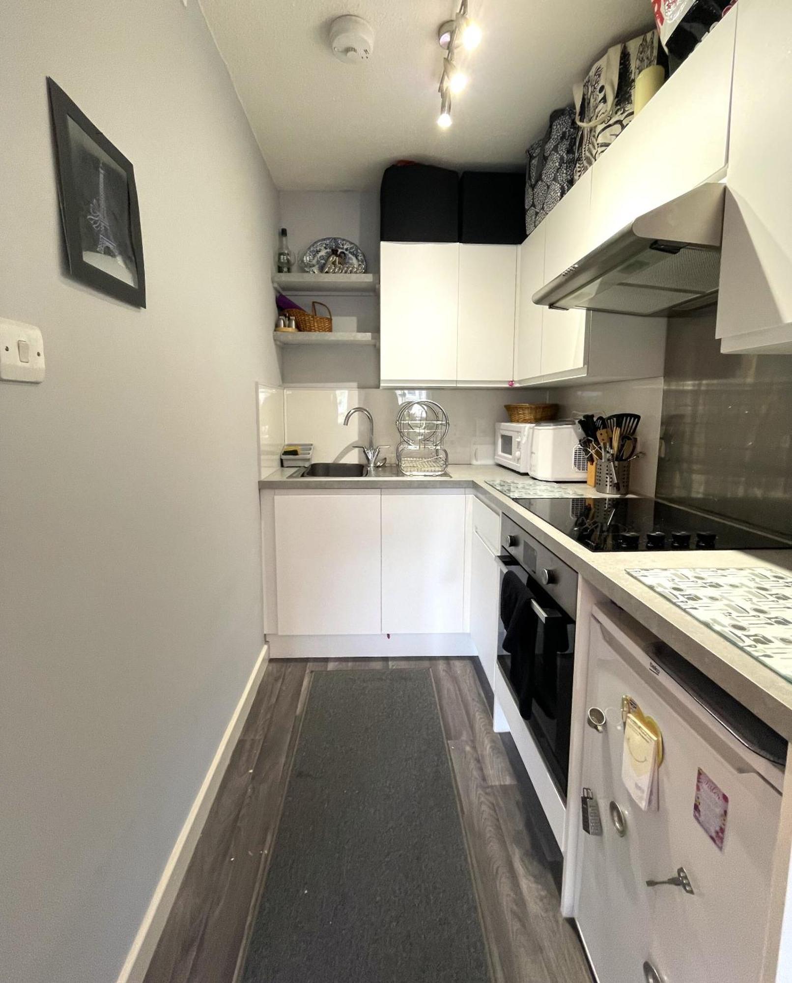 בריסטול Snug Studio Apartment In Central Location מראה חיצוני תמונה
